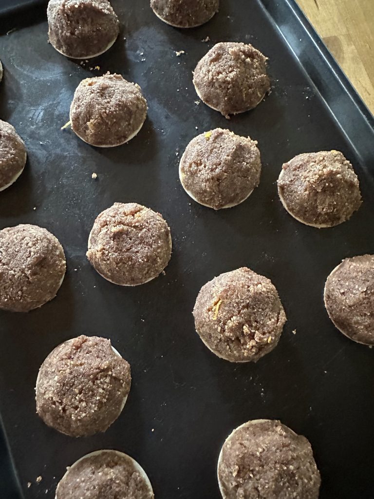 Pre-baked lebkuchen on tray